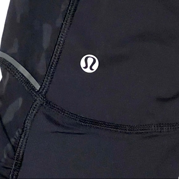 Lululemon Yoga Leggings Ruched Detail Ankle Crop Black - Picture 3 of 8
